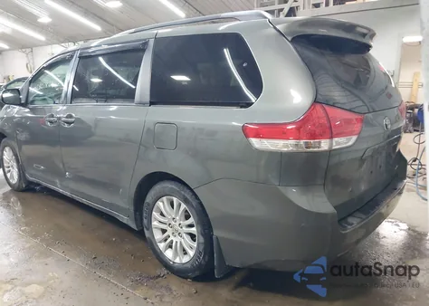 2011 Toyota Sienna Xle V6 from USA, damaged, VIN 5TDYK3DC9BS094382